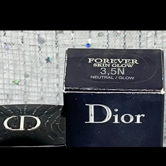 Dior Forever Skin Glow Foundation SPF 15 3.5N Neutral, Exp. 04/25, New In Box - Picture 3 of 6